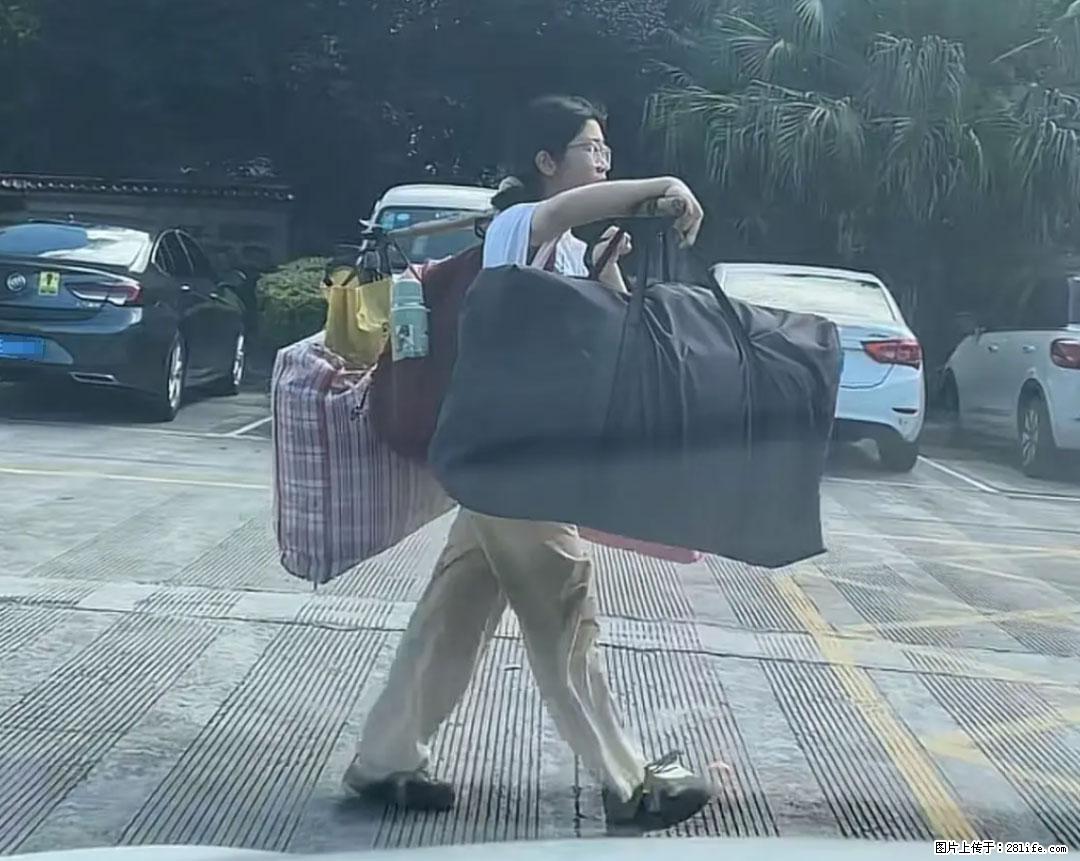 全网追的“扁担女孩”,找了一份暑假工,时薪12元 - 阳泉生活资讯 - 阳泉28生活网 yq.28life.com