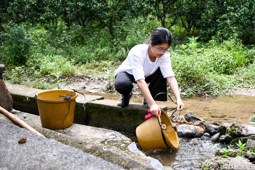 全网追的“扁担女孩”,找了一份暑假工,时薪12元 - 阳泉生活资讯 - 阳泉28生活网 yq.28life.com